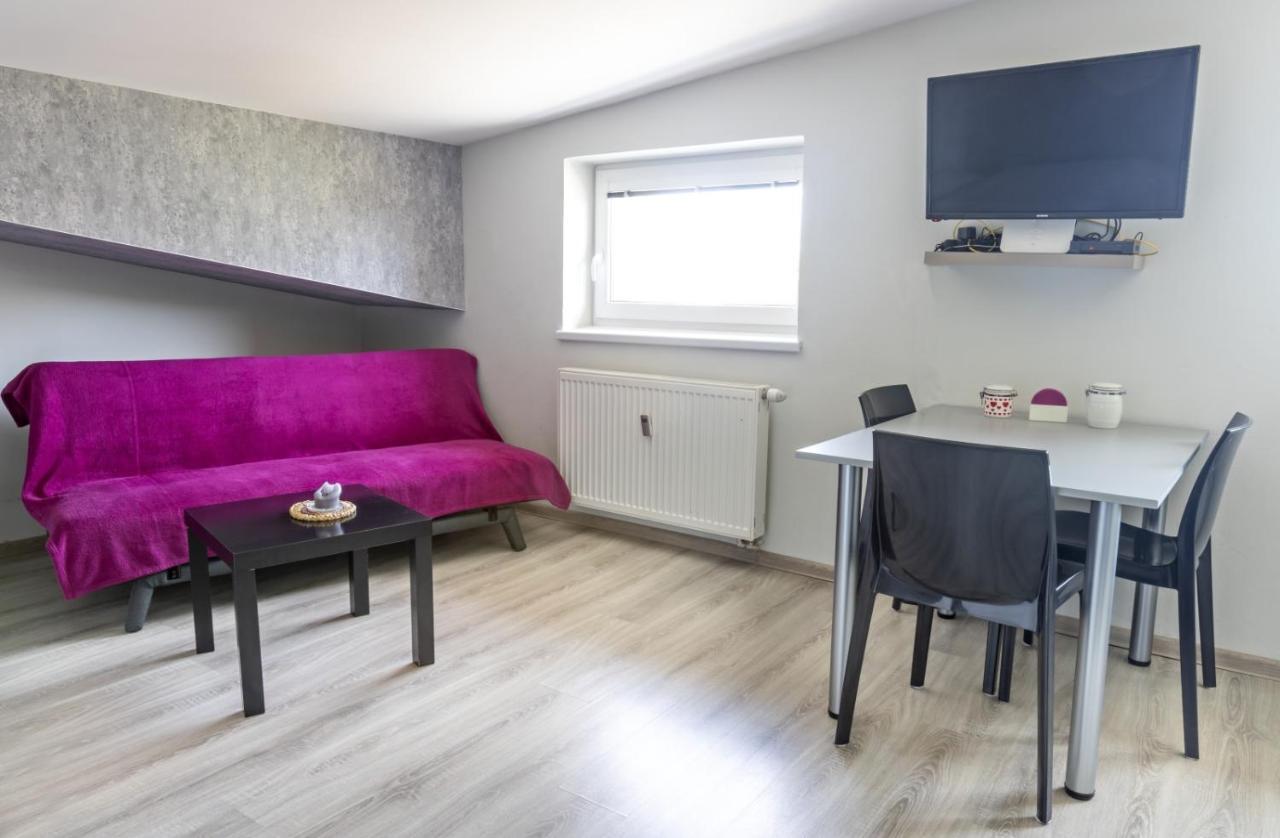 Apartman Theo Veľký Slavkov Dış mekan fotoğraf