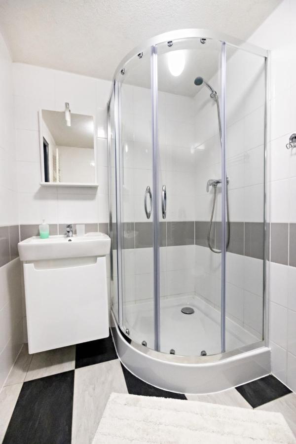 Apartman Theo Veľký Slavkov Dış mekan fotoğraf